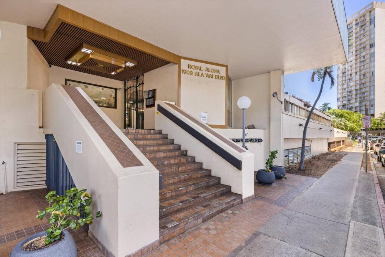 401 Free Parking 10 Min 2b-waikiki Ala Moana * Honolulu