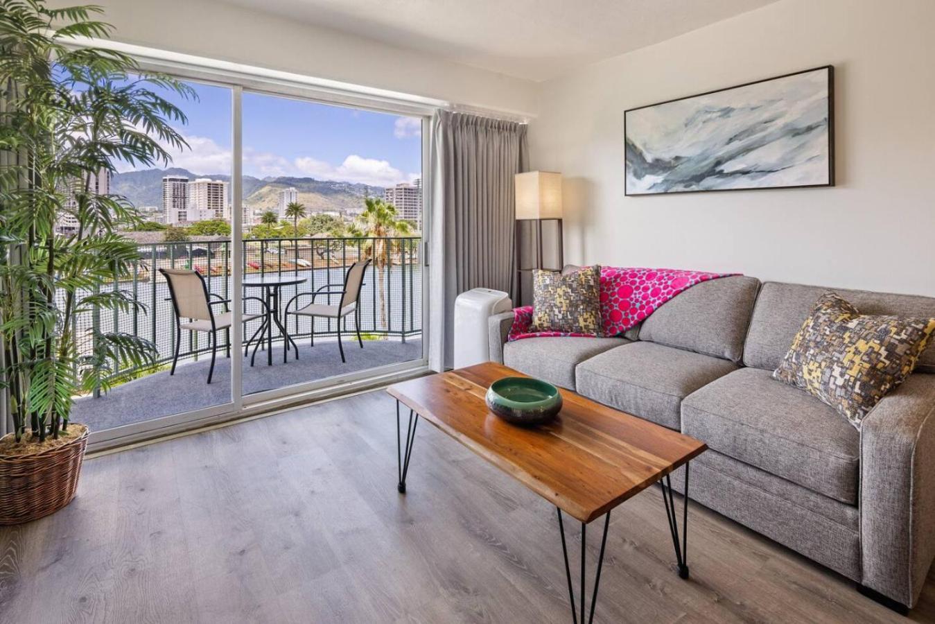 401 Free Parking 10 Min 2b-waikiki Ala Moana Apartment *